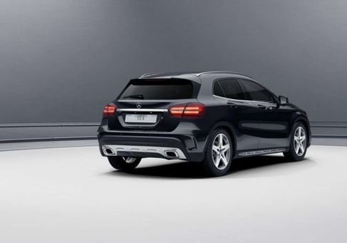 Mercedes-Benz GLA 220, 2018 3