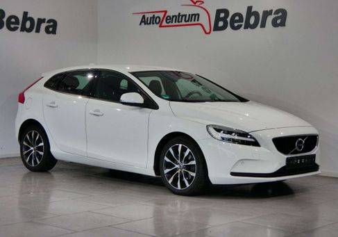 Volvo V40, 2019 3