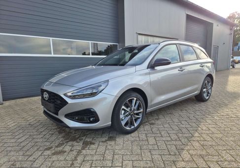 Hyundai i30, 2025