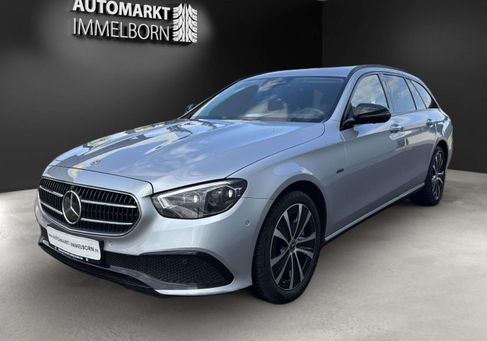 Mercedes-Benz E 300, 2021 3