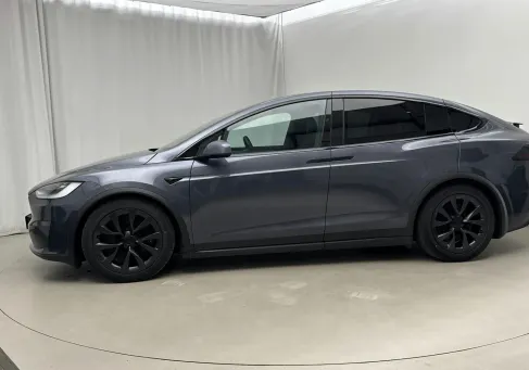 Tesla Model X, 2023 2
