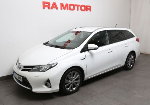 Toyota Auris Touring Sports, 2014