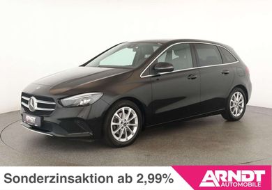 Mercedes-Benz B 180, 2022