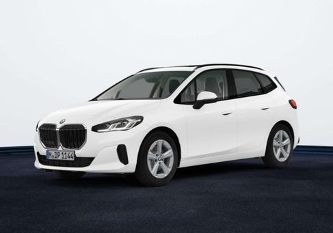 BMW 220, 2025 2