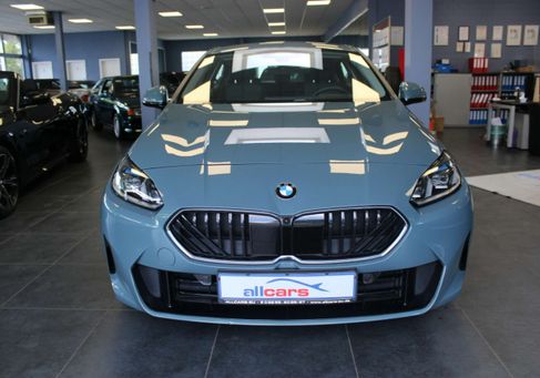 BMW 120, 2025