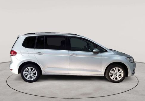 Volkswagen Touran, 2021