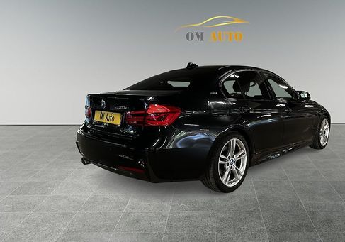 BMW 330, 2018
