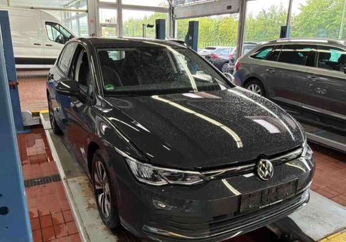 Volkswagen Golf, 2024 3