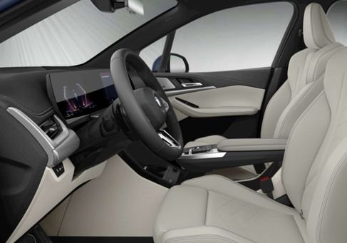BMW 218, 2025