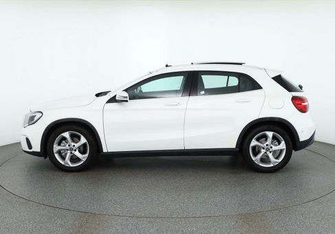 Mercedes-Benz GLA 180, 2019