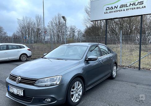 Volkswagen Jetta, 2012