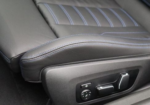 BMW M240i, 2025
