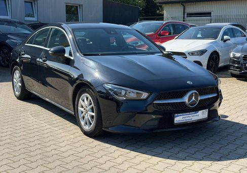 Mercedes-Benz CLA 200, 2021