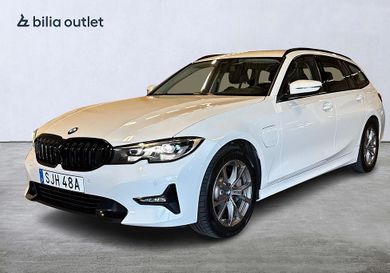 BMW 330, 2021