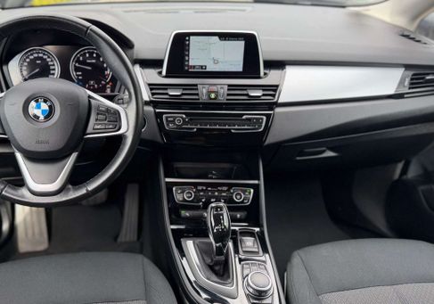 BMW 218, 2019 3