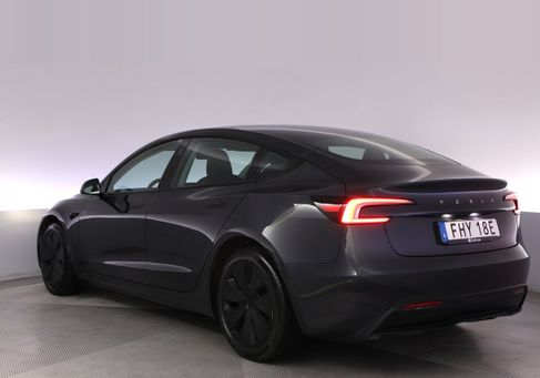 Tesla Model 3, 2024 3