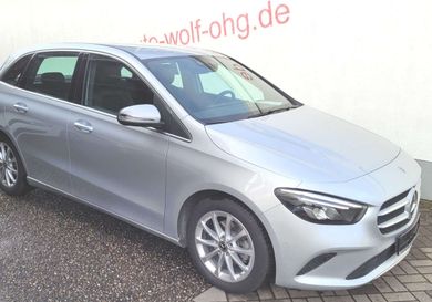 Mercedes-Benz B 180, 2020