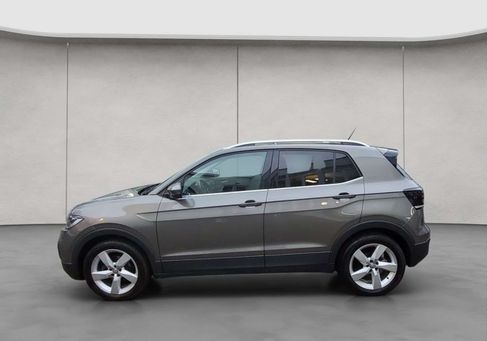 Volkswagen T-Cross, 2019