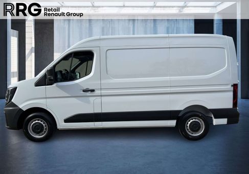 Nissan Interstar, 2025