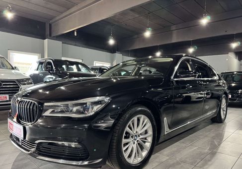 BMW 730, 2018