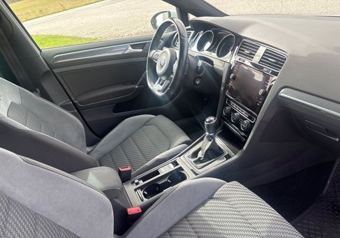 Volkswagen Golf, 2020 3