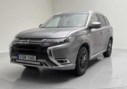 Mitsubishi Outlander, 2020