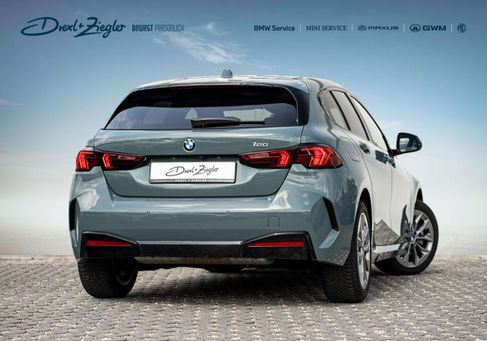 BMW 120, 2025