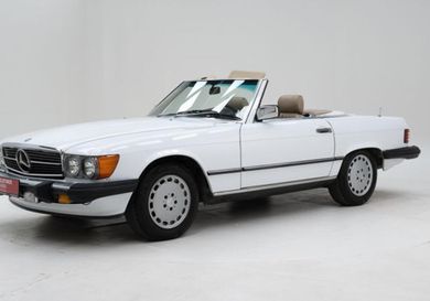 Mercedes-Benz 560, 1988