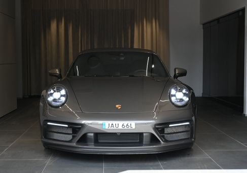 Porsche, 2024