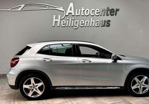 Mercedes-Benz GLA 200, 2019
