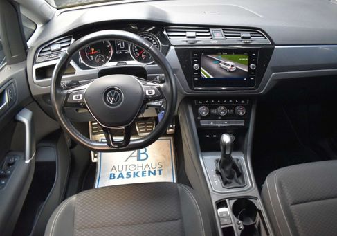 Volkswagen Touran, 2021 2