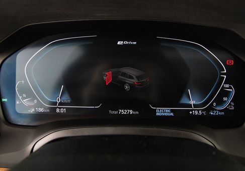 BMW 330, 2021