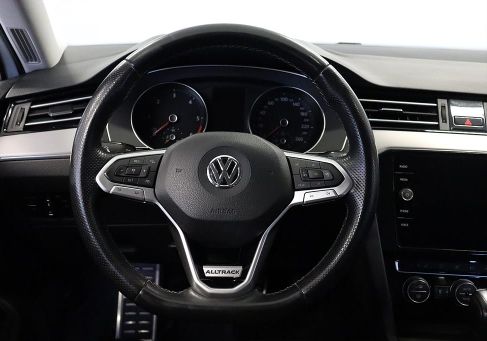Volkswagen Passat, 2020