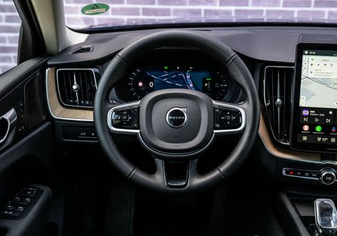 Volvo XC60, 2026 3
