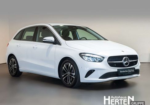 Mercedes-Benz B 180, 2025