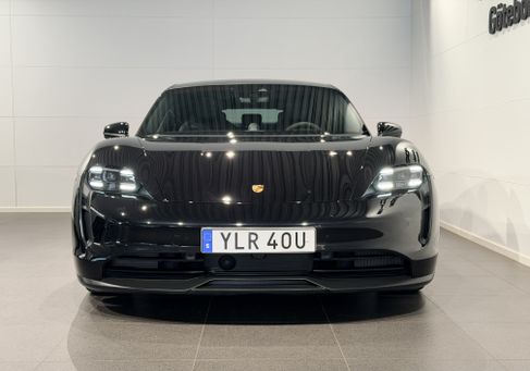Porsche Taycan, 2020