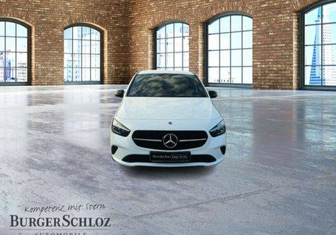 Mercedes-Benz B 180, 2023