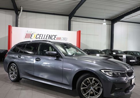 BMW 320, 2022 3