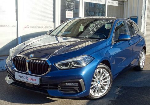BMW 118, 2022