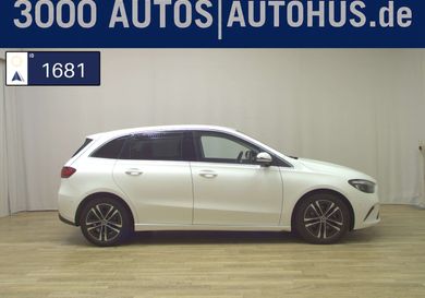Mercedes-Benz B 200, 2023