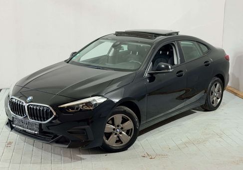 BMW 218, 2021 3