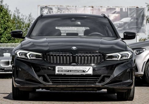 BMW 320, 2023 3