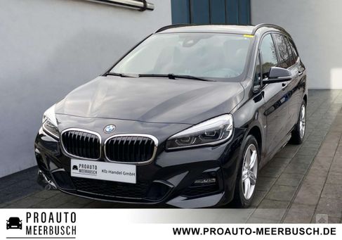 BMW 218, 2022