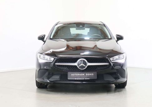 Mercedes-Benz CLA 220, 2021