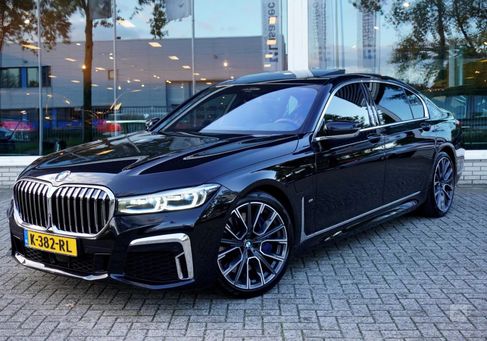 BMW 745, 2021