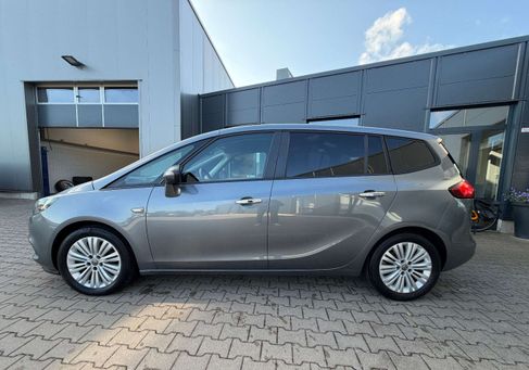 Opel Zafira, 2017