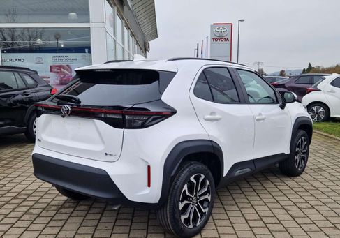 Toyota Yaris Cross, 2025