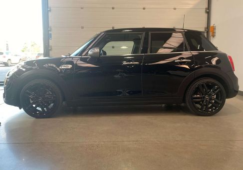 MINI, 2018