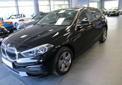 BMW 118, 2022