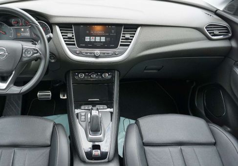 Opel Grandland X, 2020 3